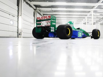 Pierwszy bolid F1 Michaela Schumachera na sprzedaż